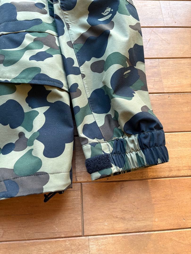 A BATHING APE カモフラージュジャケット S スキー　スノボ1st