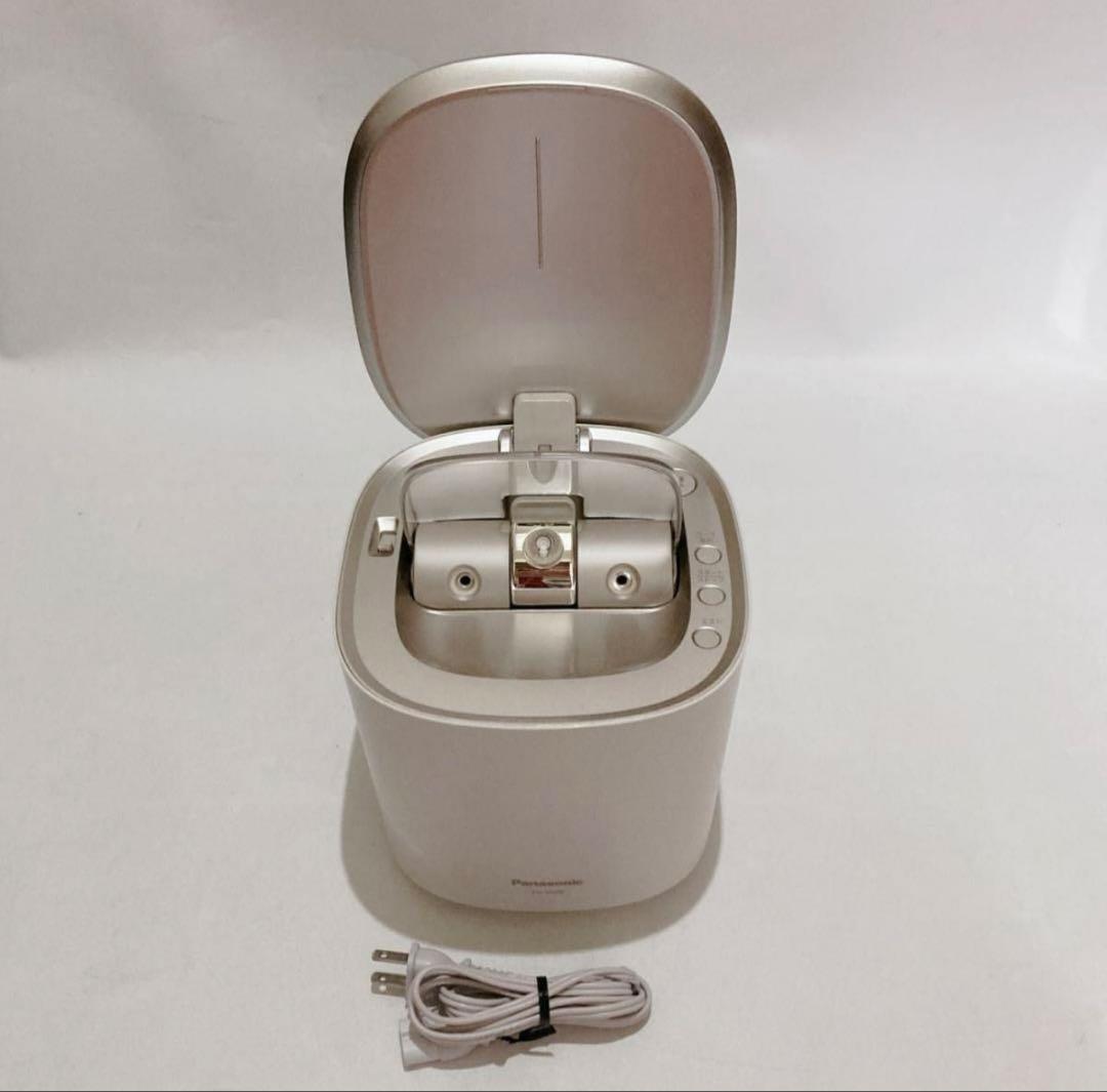 日曜日までお値下げ中 Panasonic EH-SA0B ナノケア スチーマー