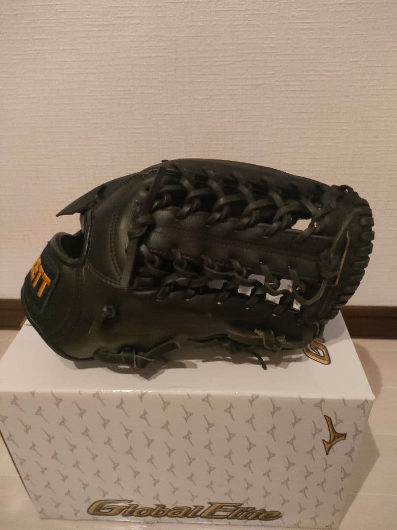 硬式用グローブ