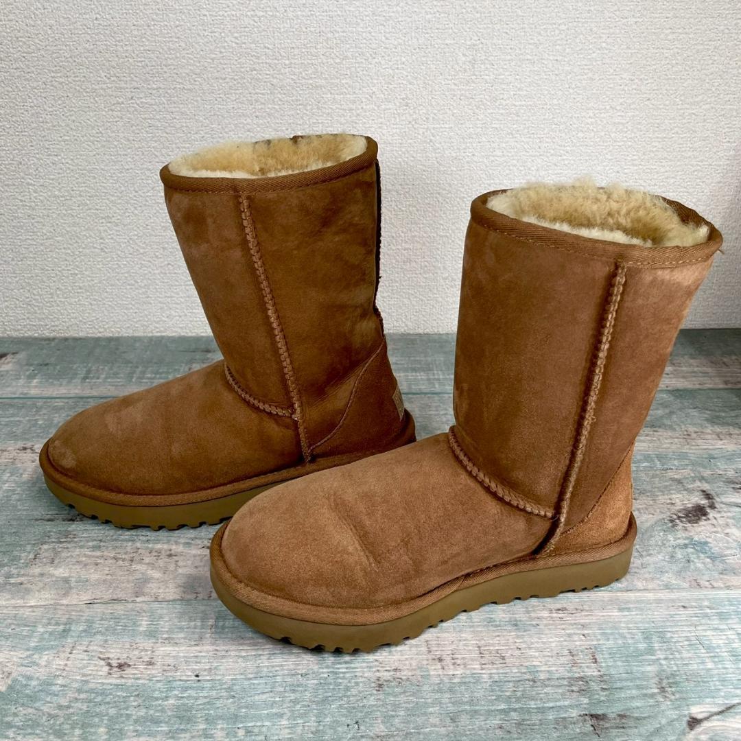 超美品 UGG クラシック ムートンブーツ 23cm