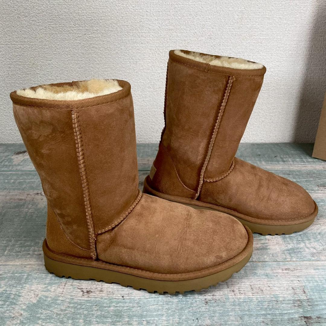 超美品 UGG クラシック ムートンブーツ 23cm