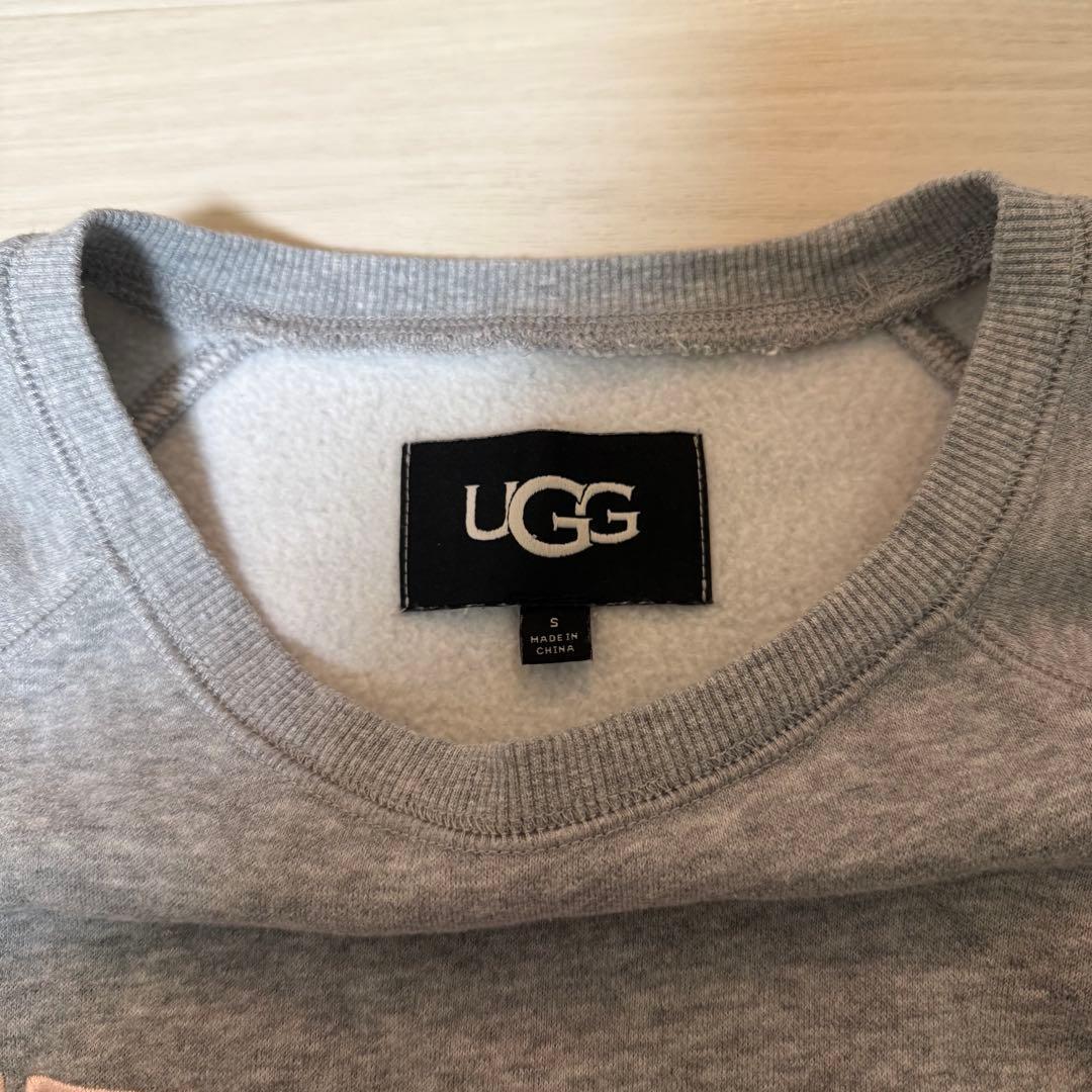 UGG グレー スウェット トレーナー　Sサイズ