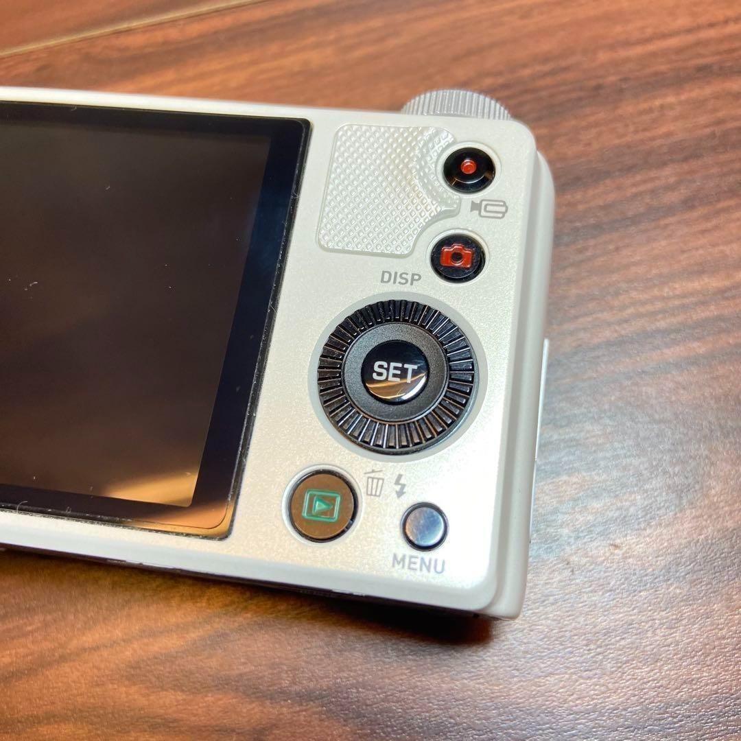 CASIO EXILIM EX-ZR850 デジカメ ほぼ新品 3436