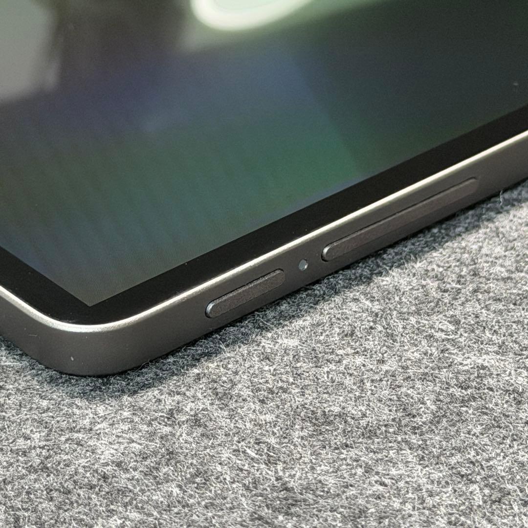 中古 INNOCN 13.3インチ OLED ポータブル モニター 13A1F