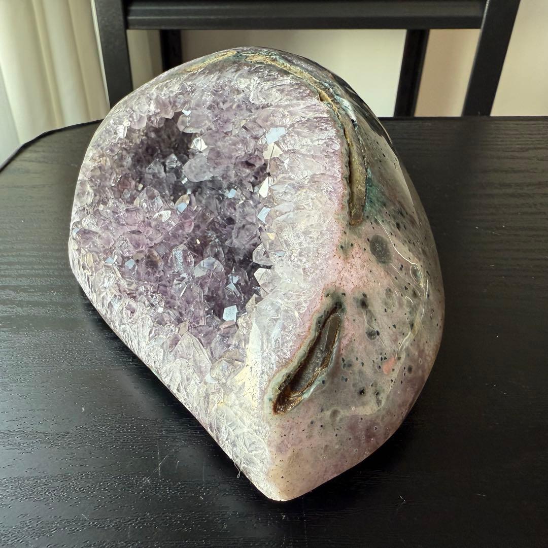天然石アメジストのドーム　置物　原石NO.112010