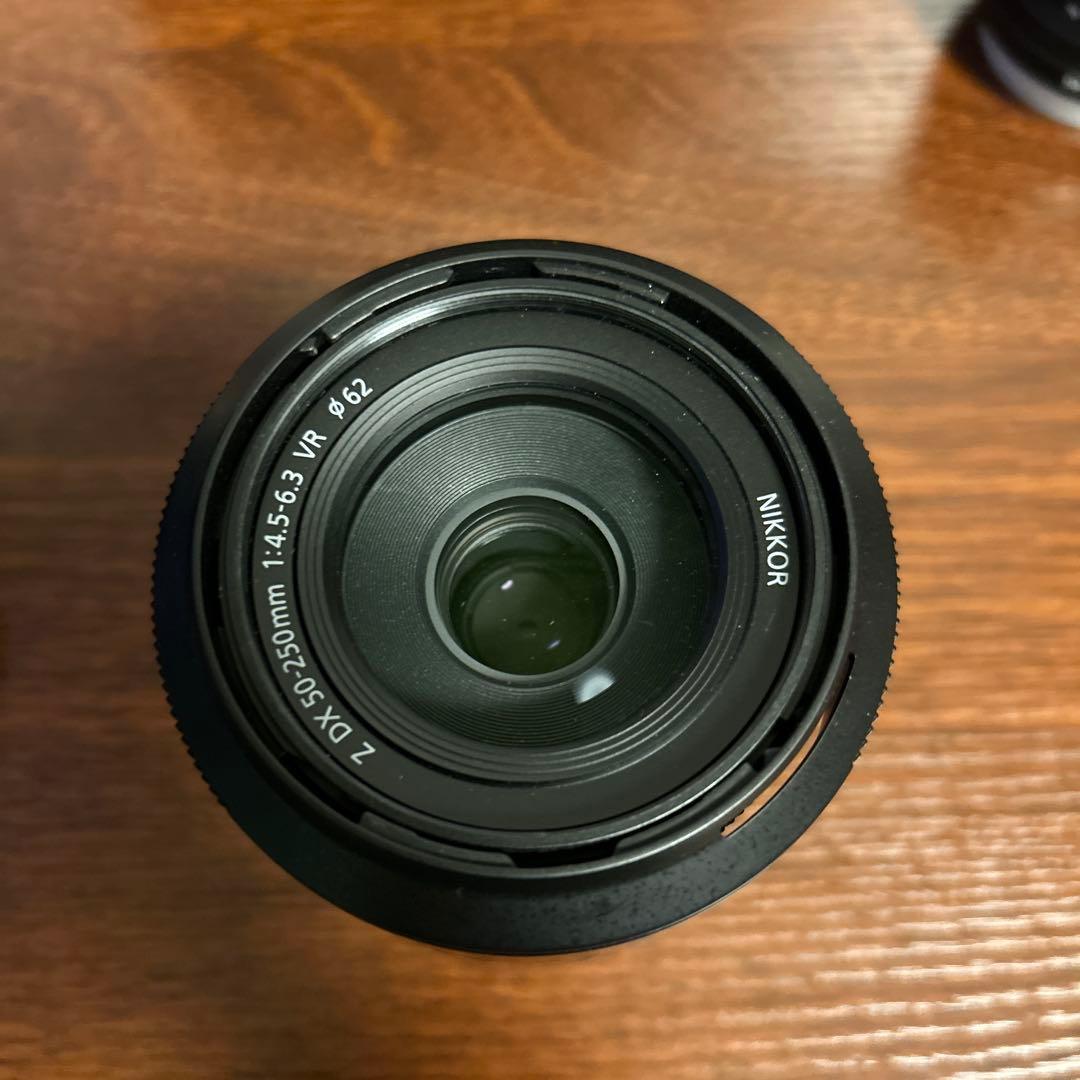 Nikon z50 ダブルズームレンズキット ミラーレス 一眼 APS-C機