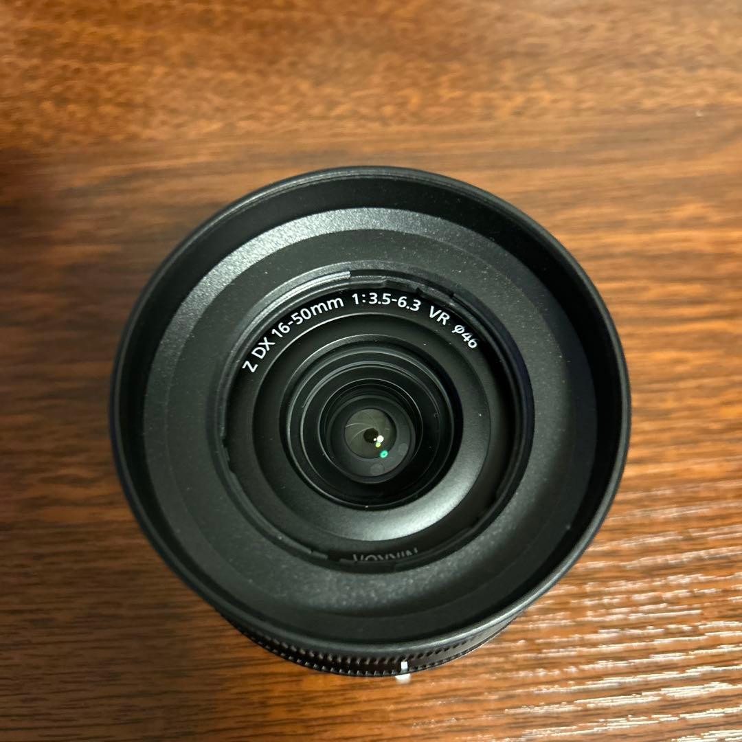 Nikon z50 ダブルズームレンズキット ミラーレス 一眼 APS-C機