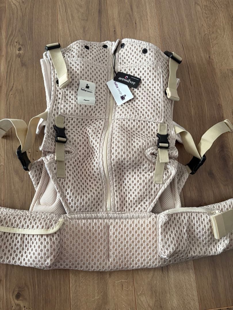べべスワン 抱っこ紐 ベージュ タグ付き