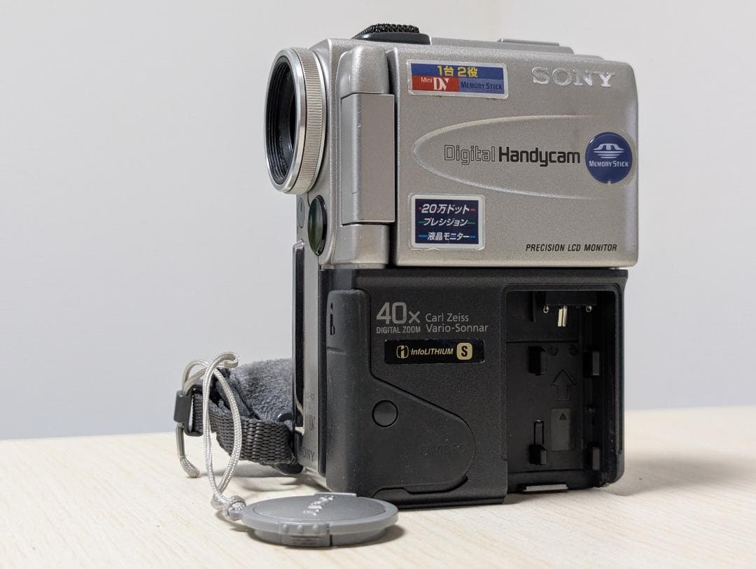 SONY DCR-PC3 MiniDVビデオカメラ