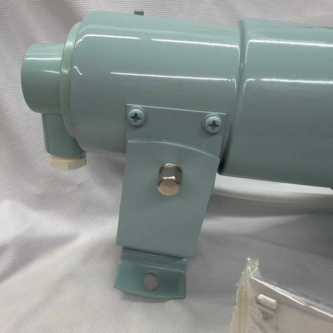 ライト　フード付き 壁掛けRM-400F