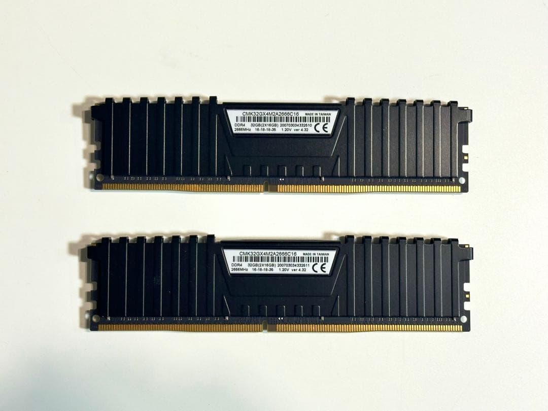 メモリー Vengeance LPX DDR4 32GB (2x16GB) 2666MHz