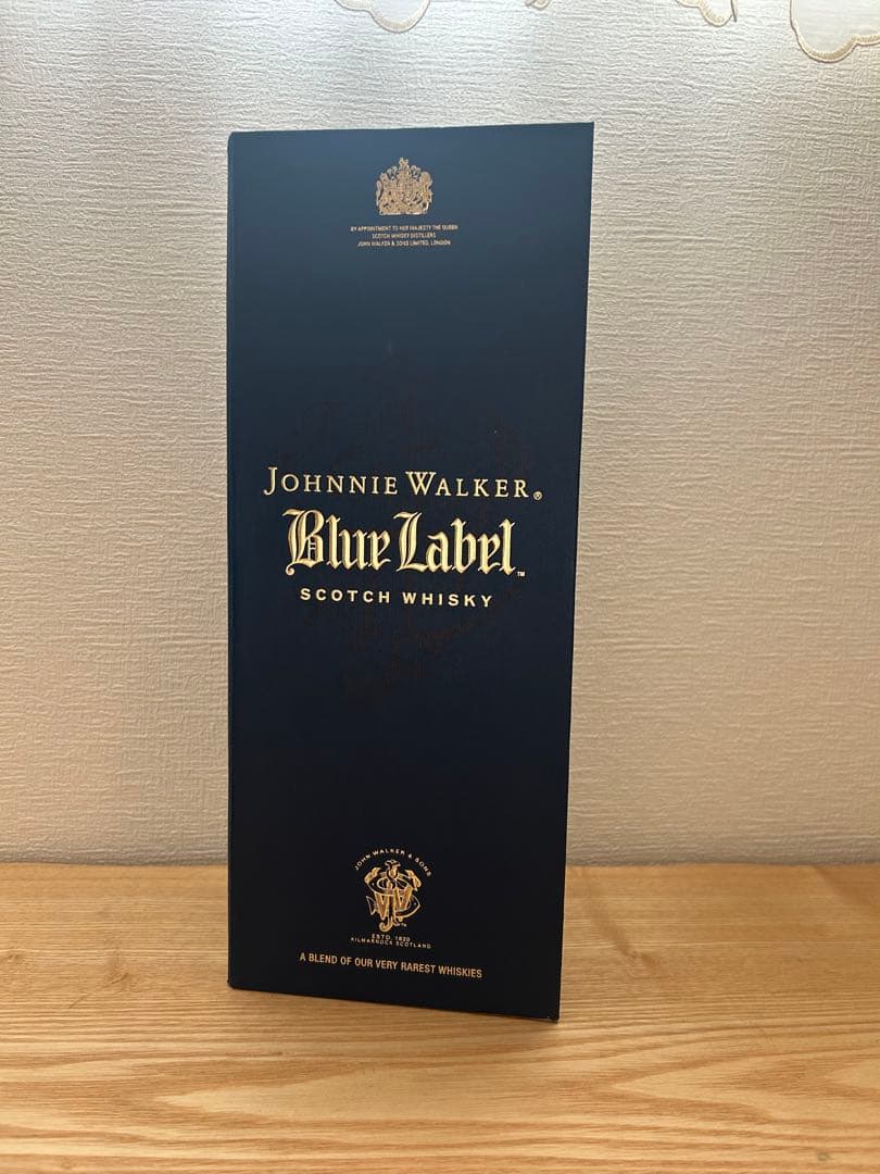 【未開栓】JOHNNIE WALKER ブルーラベル750mL ギフトボックス付