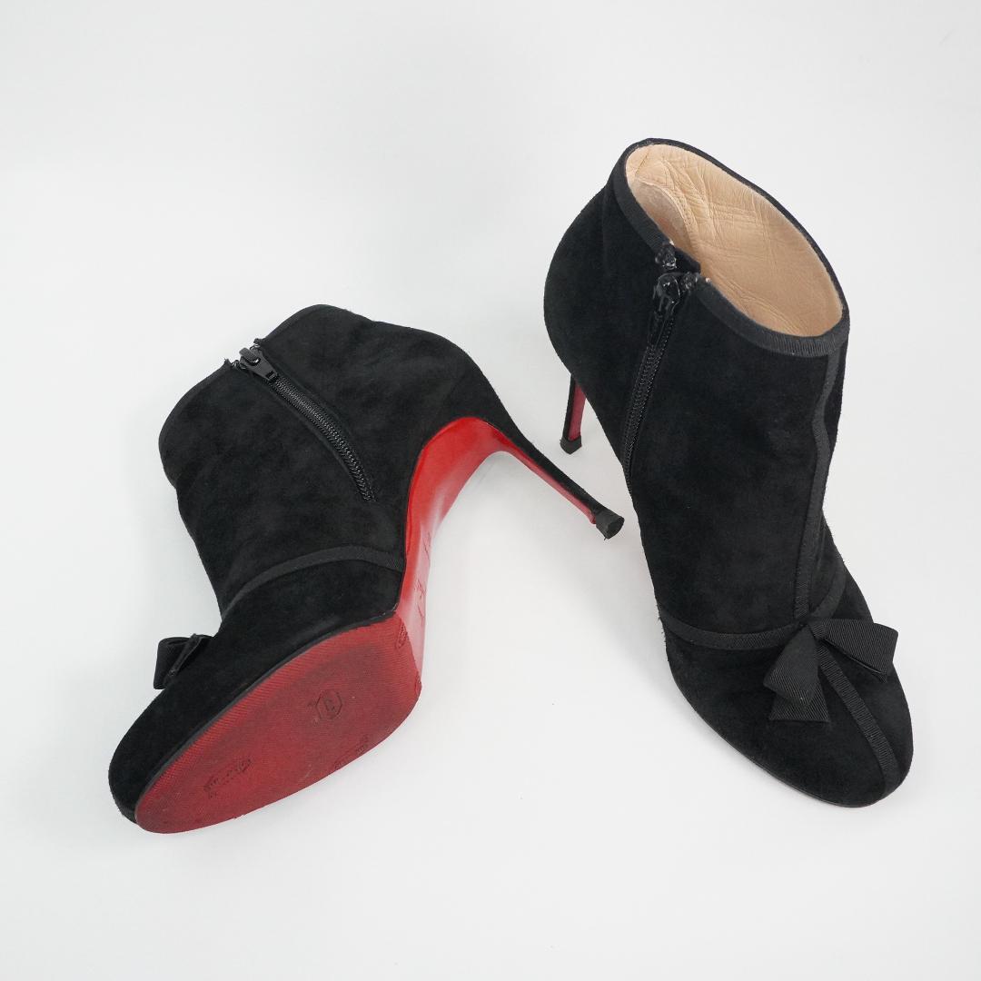 ルブタン 23cm 黒スエードリボン付きブーティ バレンタインデー最適