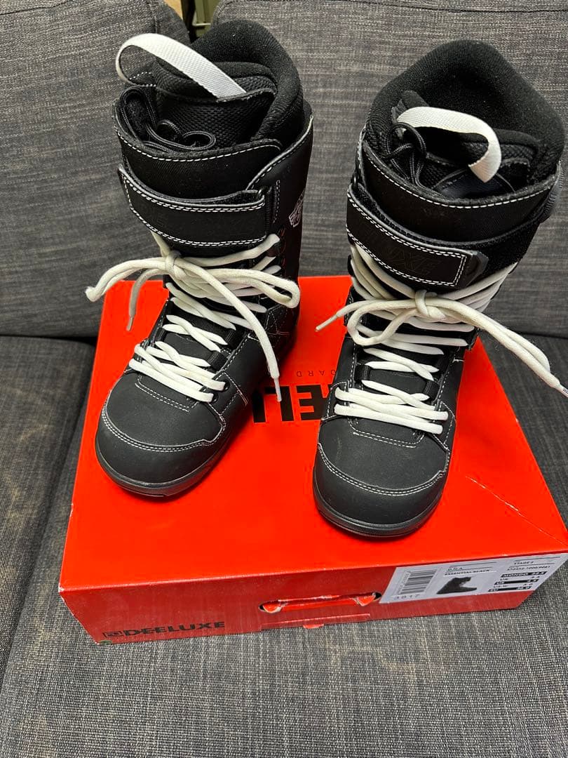 DEELUXE DNA エッセンシャルブラック 22.5