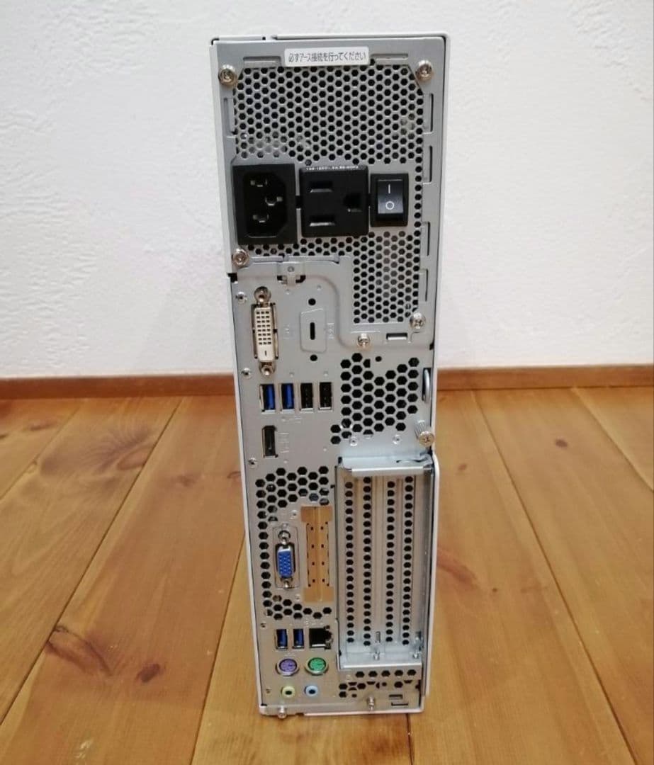 値下げしました　富士通デスクトップパソコン ESPRIMO　D588/CX