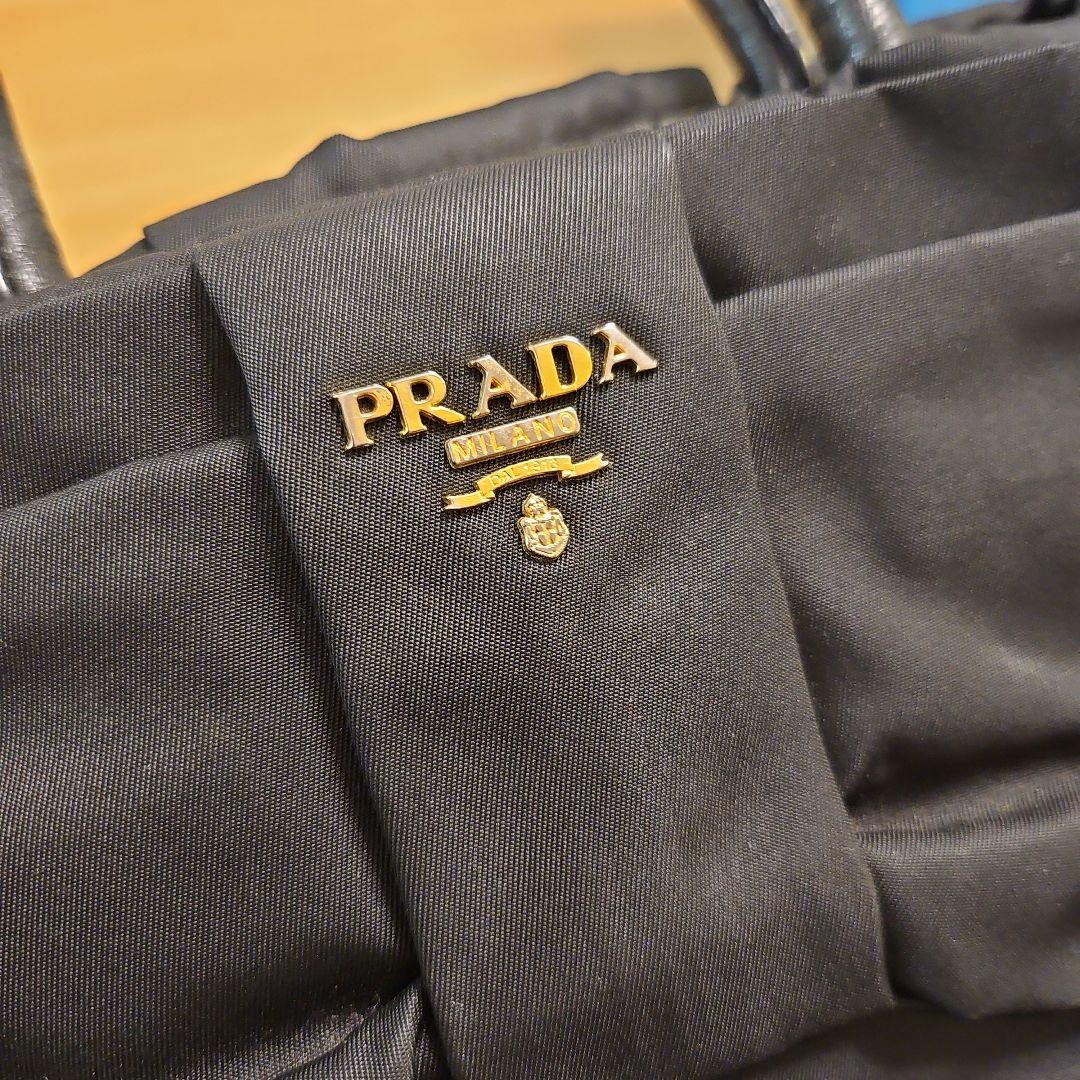 【週末限定値下げ】PRADA ブラック リボン付き バッグ