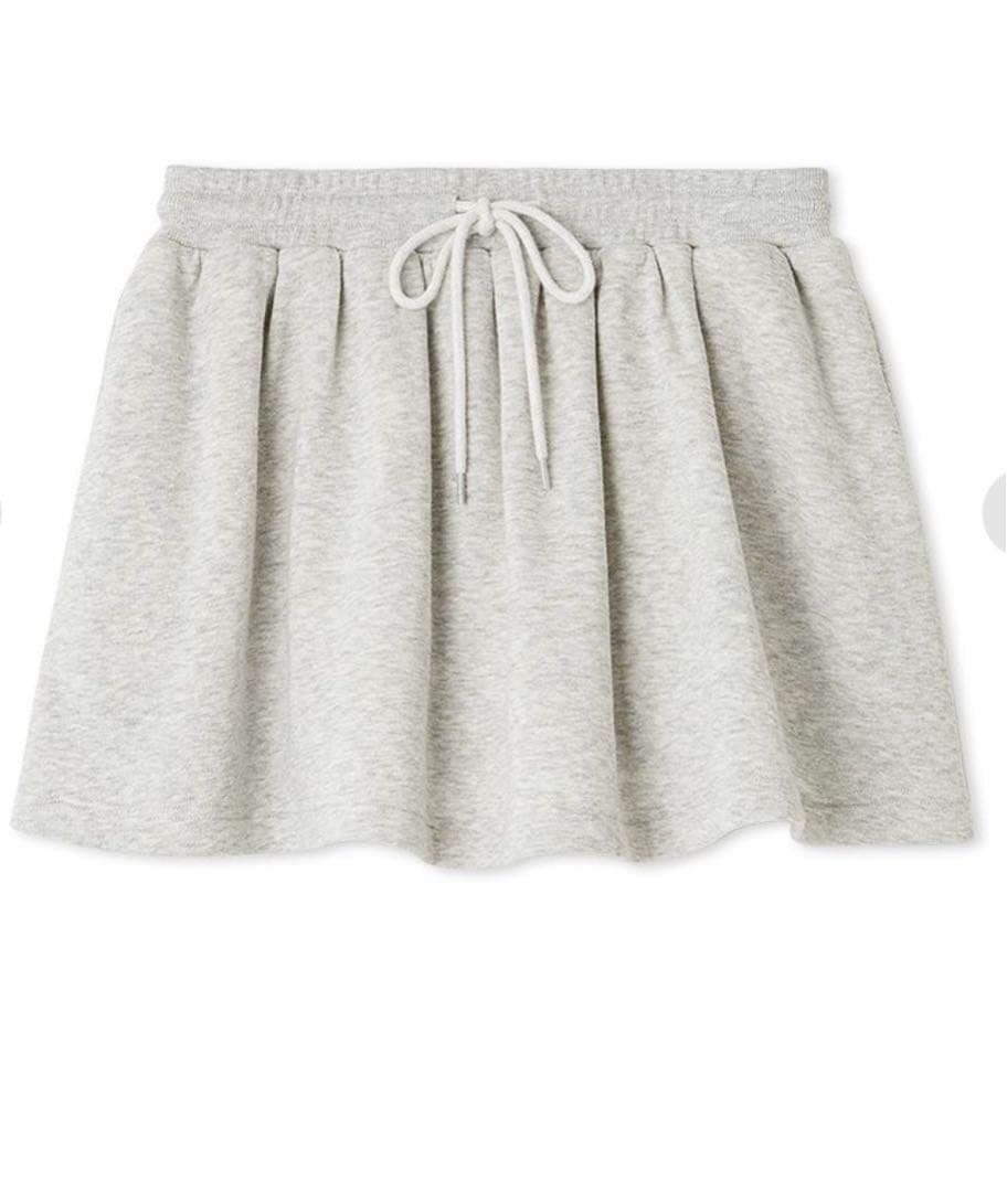 rose pinkSNIDEL スキッパーロゴスウェット+スカショーパン