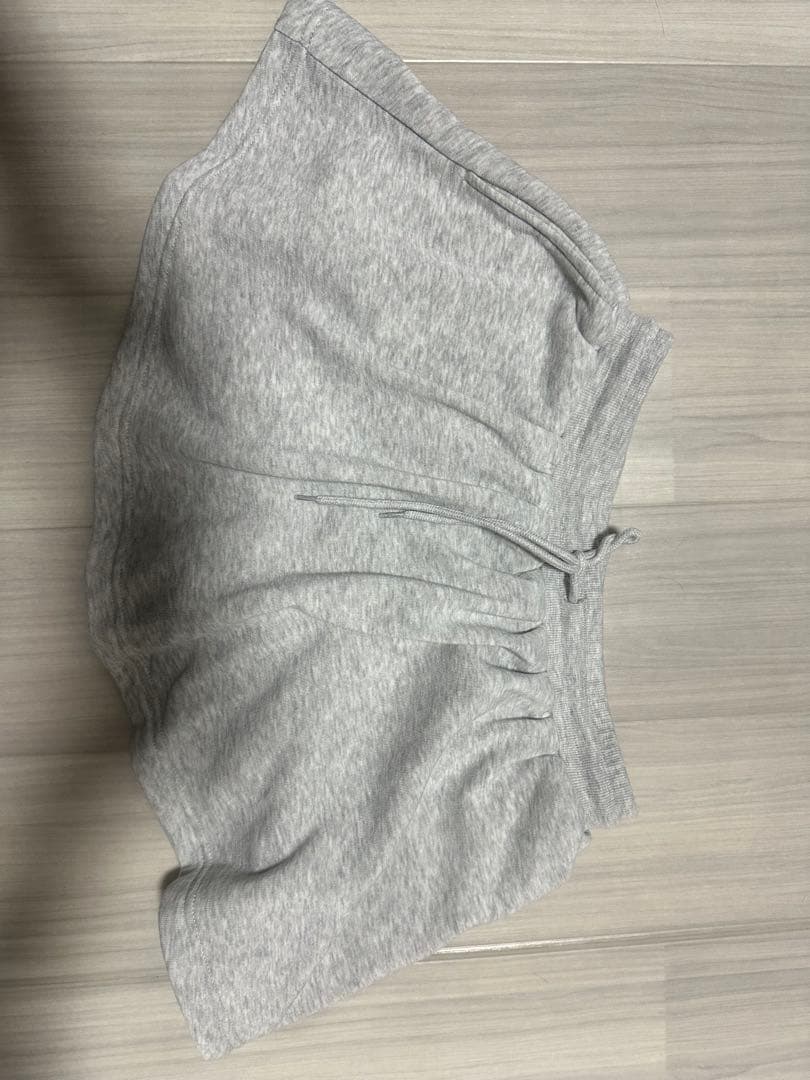 rose pinkSNIDEL スキッパーロゴスウェット+スカショーパン