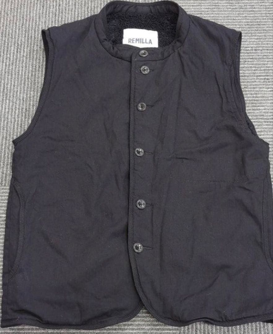 remilla レミーラ ハントボアベスト 装いに変化を加えてくれる裏ボアベスト