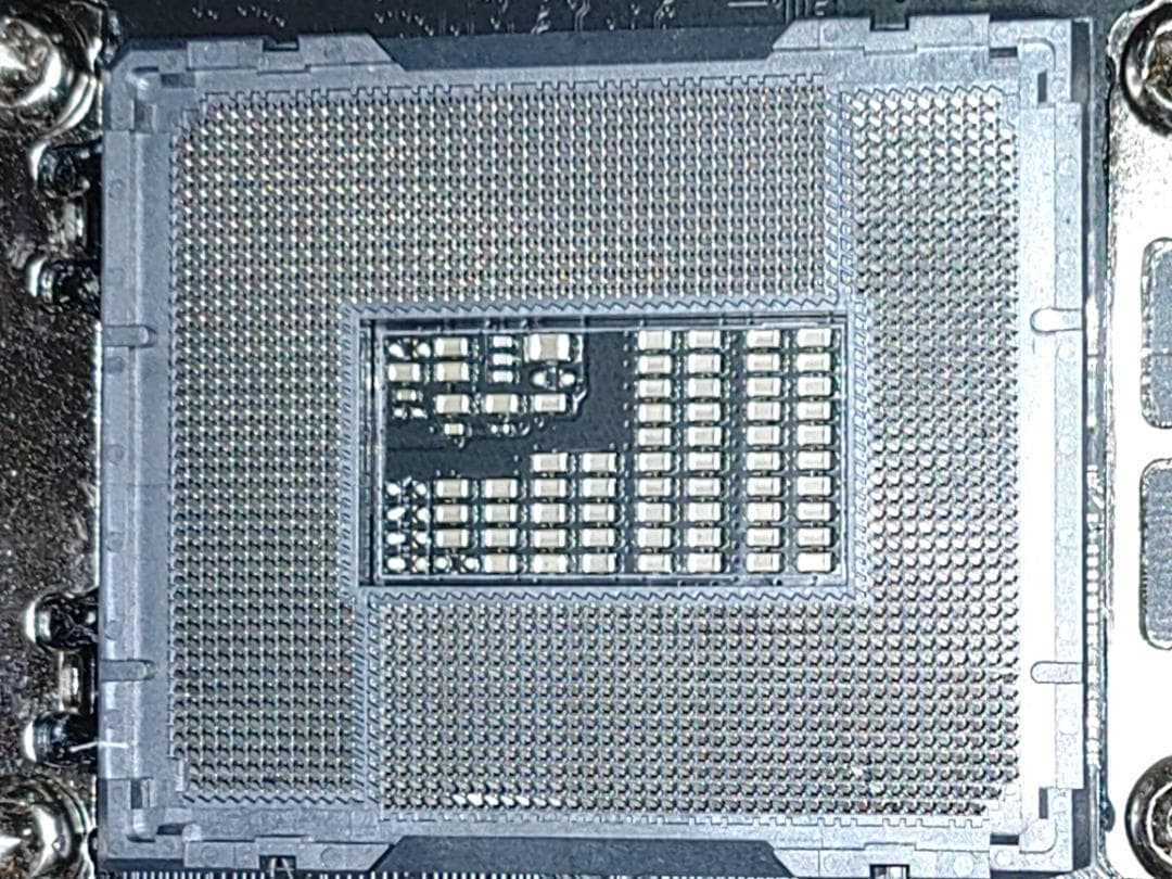 たかし83歳 TUF GAMING B760M-PLUS IIマザボ難あり