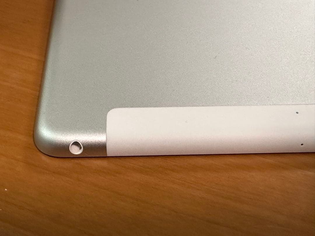 iPad 第6世代 Wi-Fi + Cellularモデル