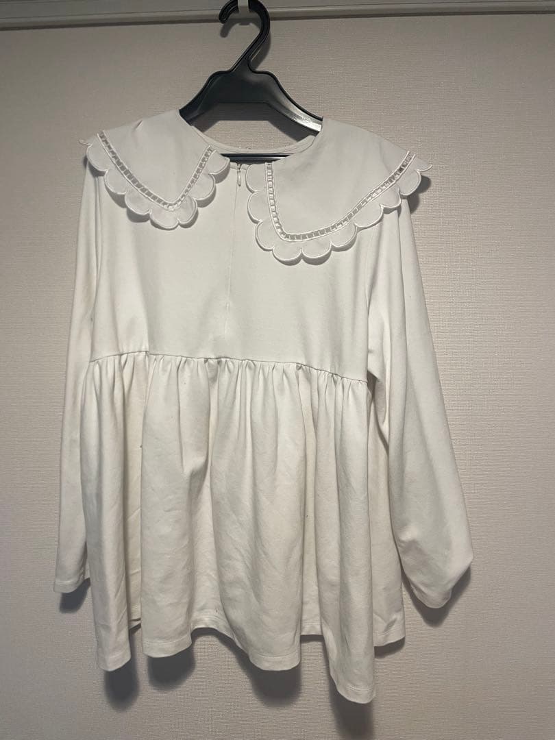 yori スカラップカラー ロングT ホワイト