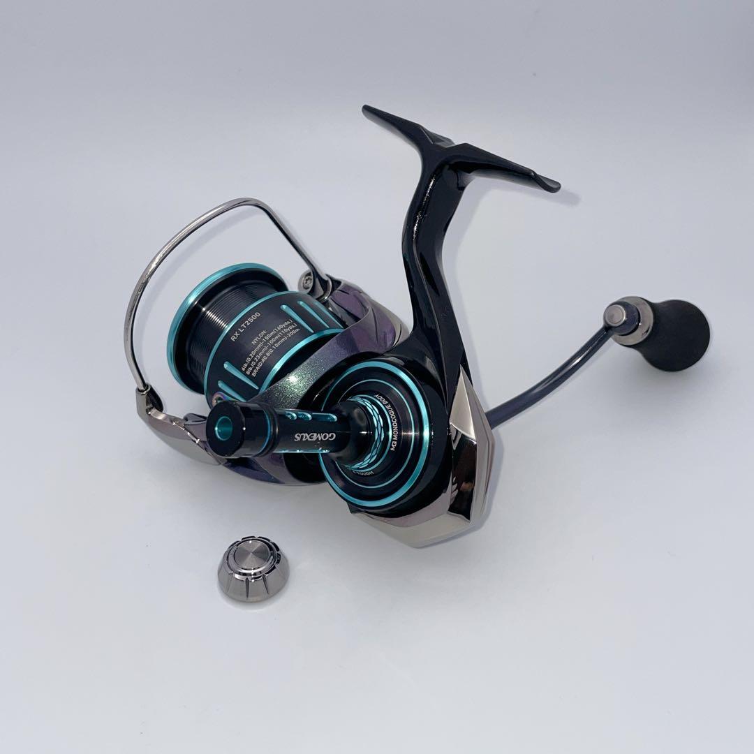 【美品】ダイワ 23 エメラルダス RX LT2500 ゴメクサスリールスタンド