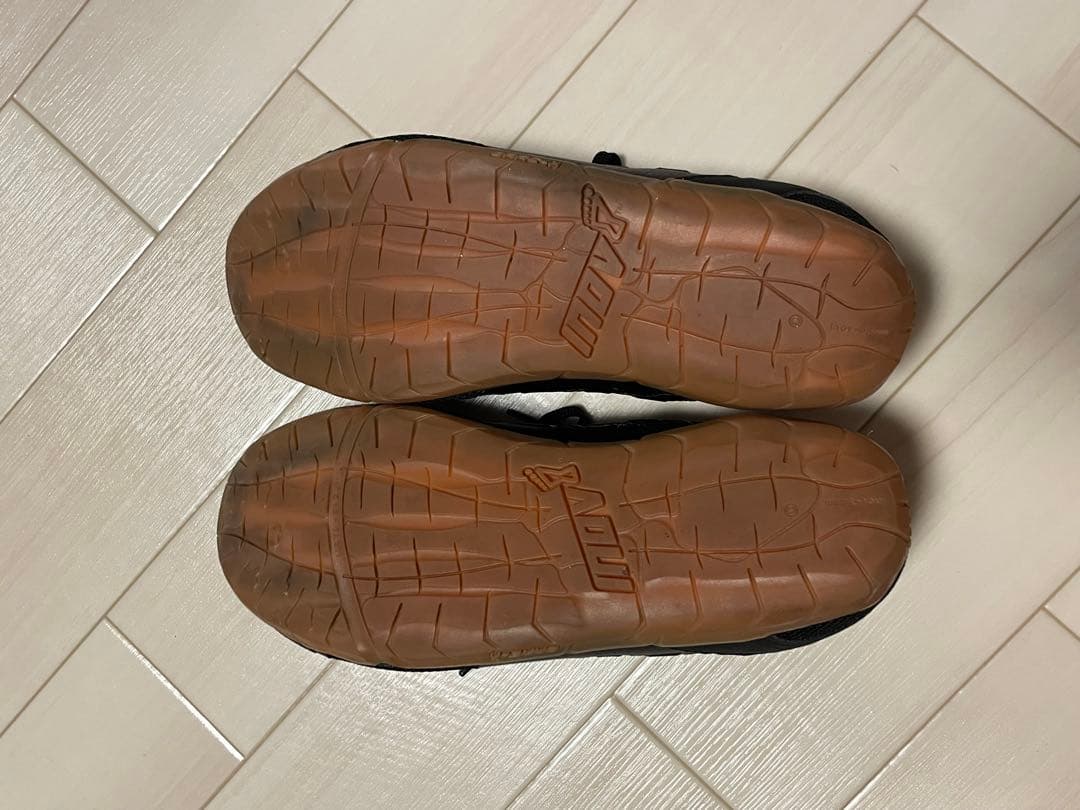 inov8 イノヴェイト トレーニングシューズ