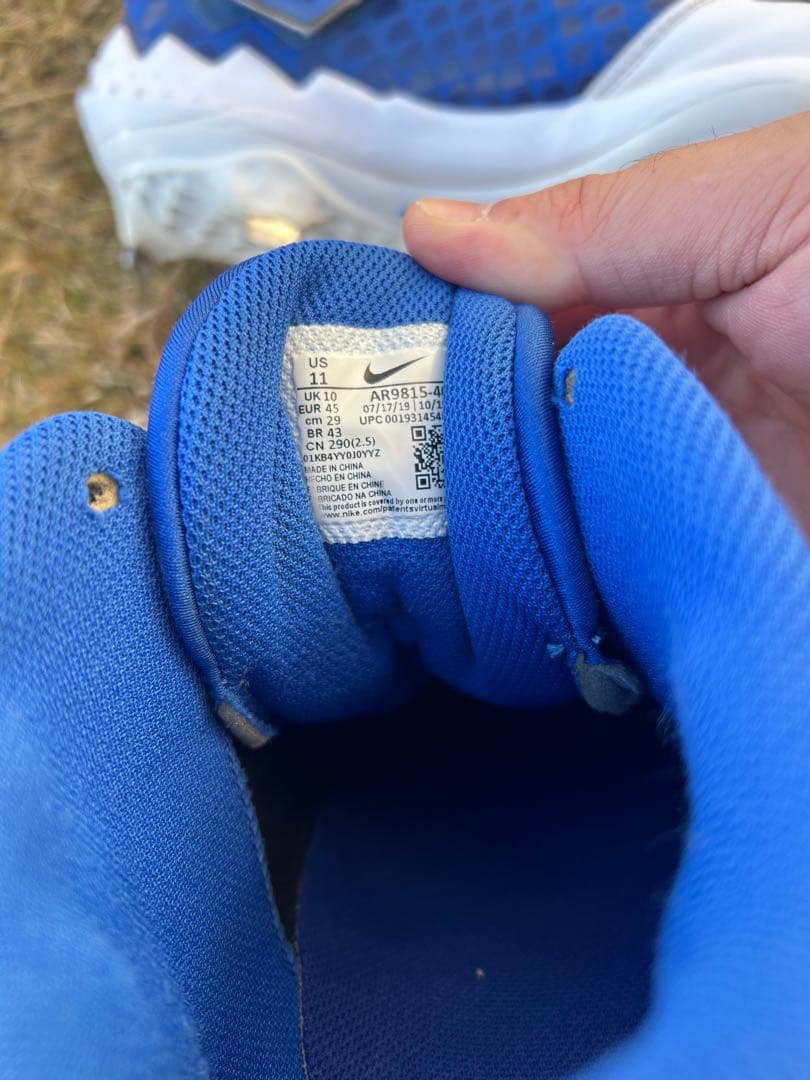 nike 野球　スパイク　トラウトモデル