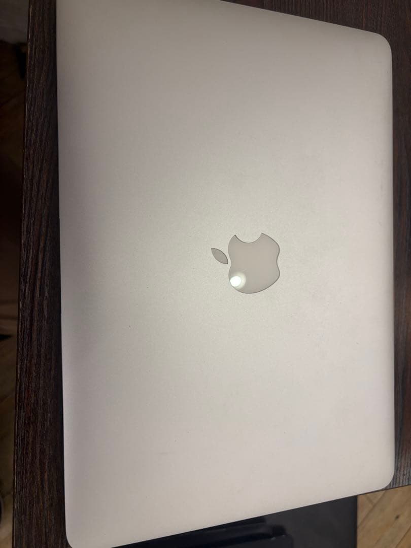 安い！Apple MacBook Air 2017