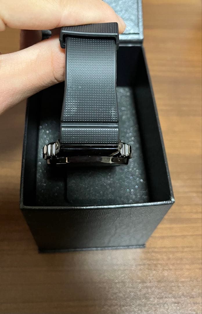 G-SHOCK-2100BB-1AJF デジタル腕時計