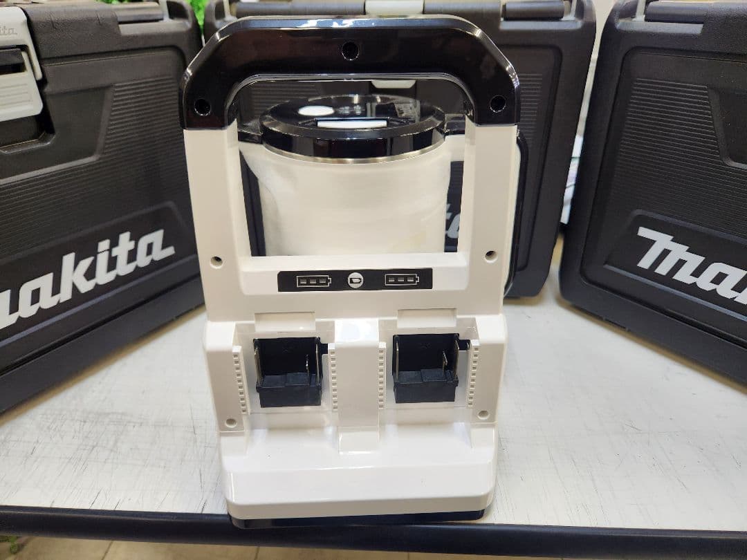 Makita 充電式電気ケトル KT360DZW 白