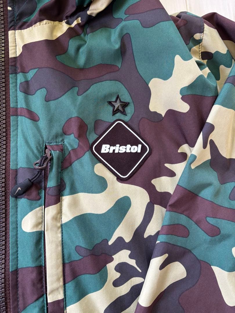 F.C.R.B. NIKE ブリストル　カモフラ　パーカー　Mサイズ