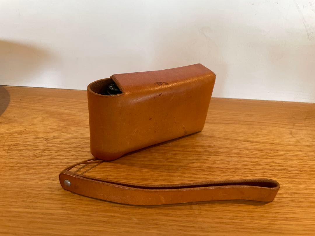 美品　RICOH GR DIGITALⅢ レザーストラップ・ケース付き