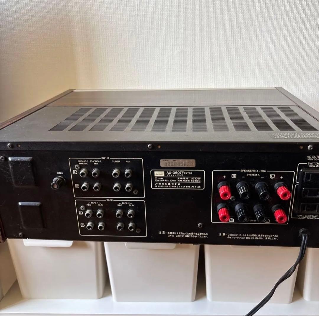 AU-D607F プリメインアンプ　SANSUI