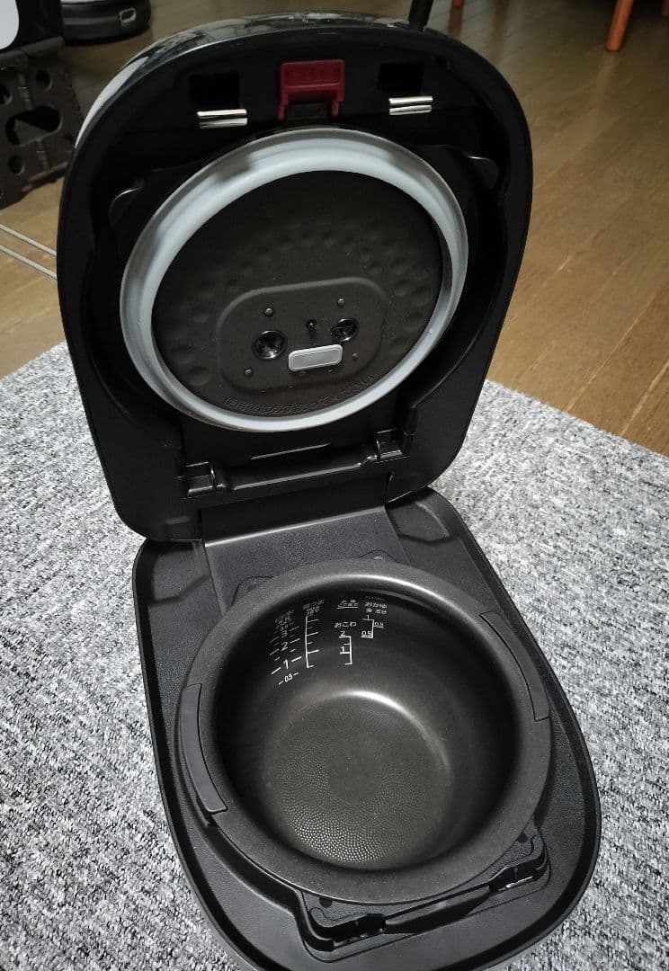 TIGER 炊飯器 3.5合 ご泡火炊き JPD-G060KP【ほぼ新品】