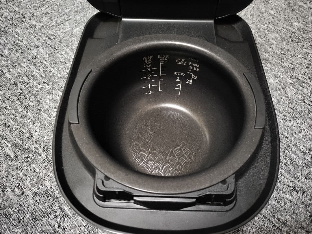 TIGER 炊飯器 3.5合 ご泡火炊き JPD-G060KP【ほぼ新品】