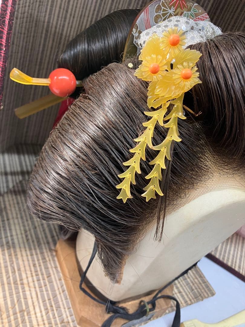 辰巳商会　高級日本髪かづら　かつら　かんざし髪飾り付芸者　コスプレ　ケース付