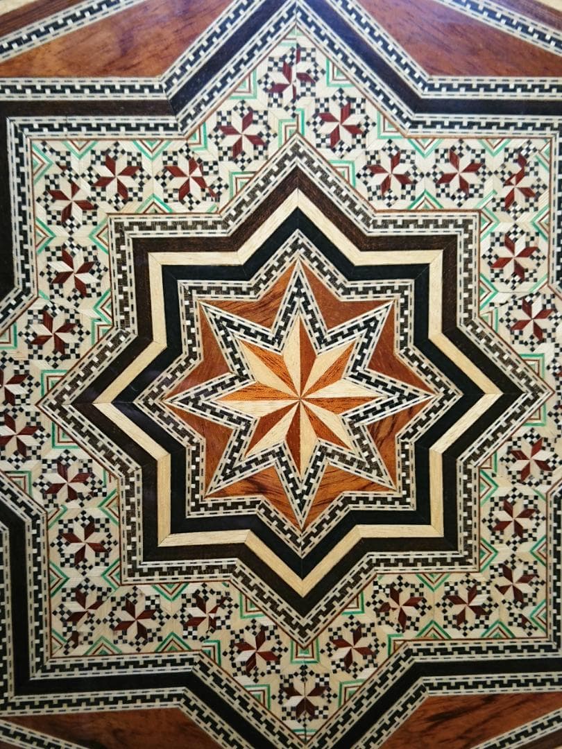 【美品】飾皿　寄木細工　ヨーロッパ　置物　インテリア　工芸品　美術品　A2996