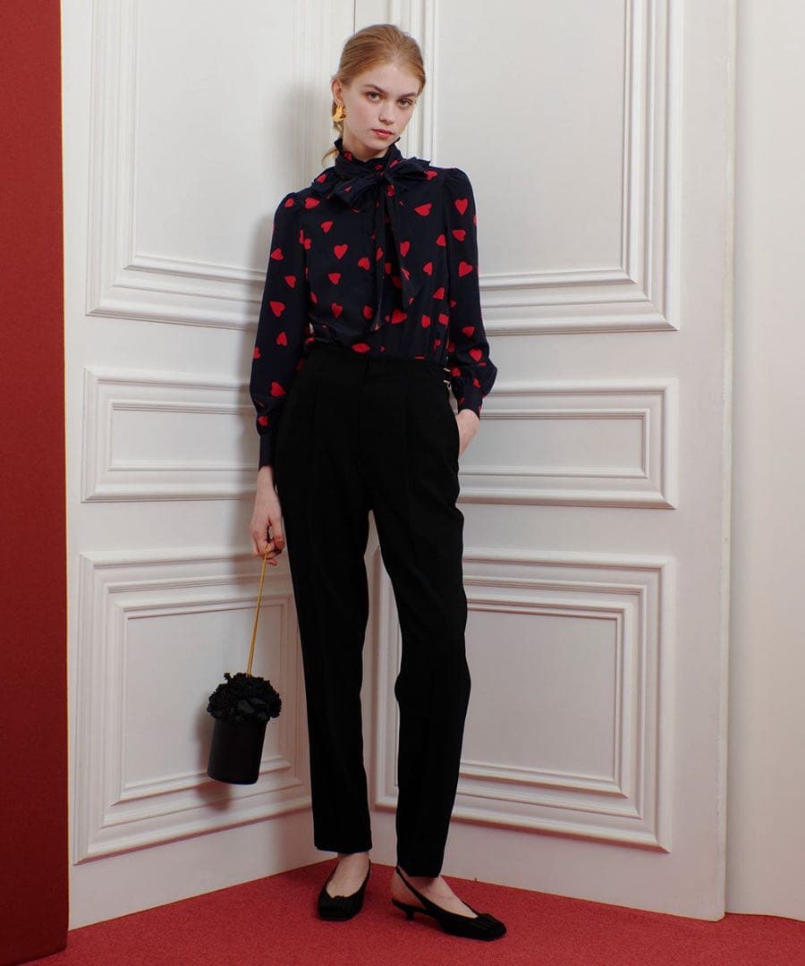 ルルウィルビー　デシンハートプリントボウタイブラウス　ネイビー　アルアバイル