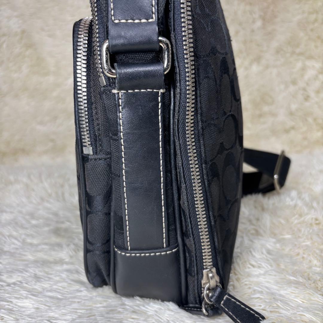 【美品】COACH　シグネチャー　ショルダーバッグ　斜め掛け　ブラック　4270