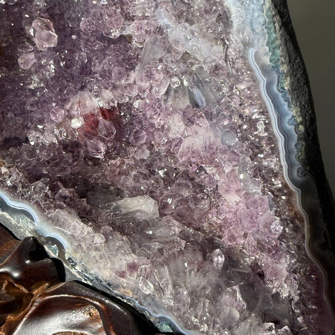 ブラジル産❣️天然石水晶共生アメジストのドーム　置物　台座付きNO.011811