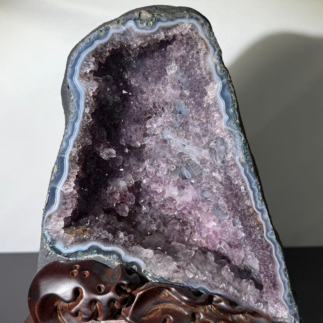 ブラジル産❣️天然石水晶共生アメジストのドーム　置物　台座付きNO.011811