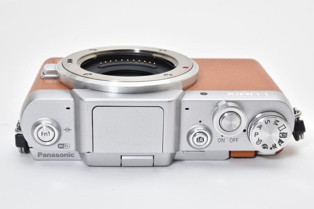 LUMIX DMC-GF7 ミラーレス一眼カメラ ブラウン