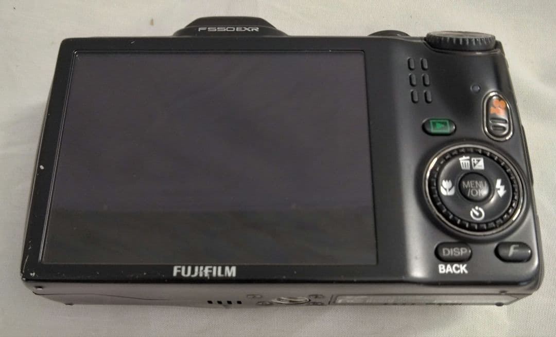 FUJIFILM FINEPIX コンパクトデジタルカメラ F550EXR