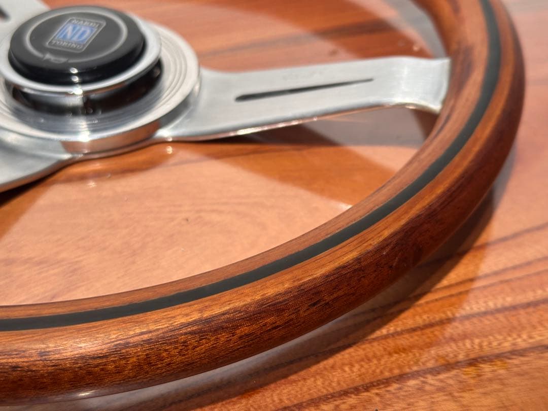 最終価格NARDI クラシック　ウッド　ステアリング　33センチ
