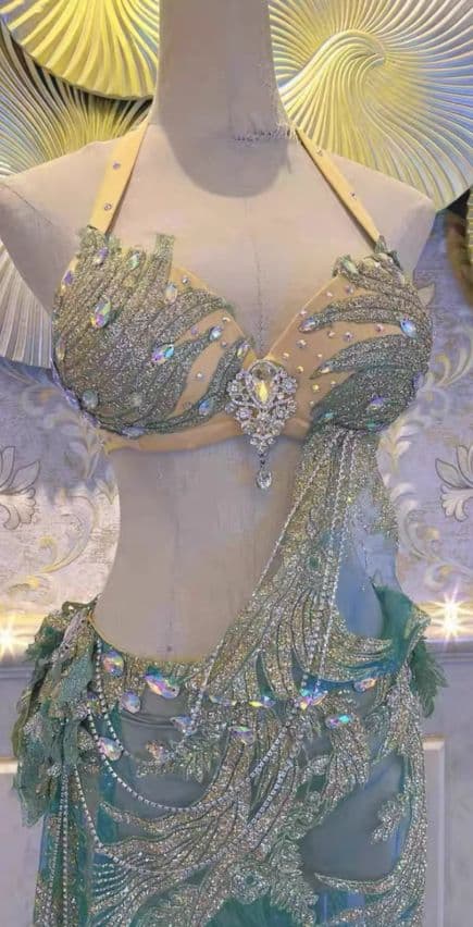 お得 美品一点物 ベリーダンス衣装 ブラスカートセット M 緑 コスチューム