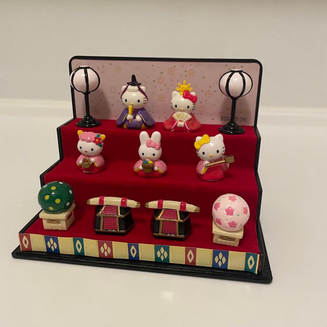 ハローキティ　雛人形　飾り雛マスコット　ひな祭り　サンリオ　おひなさま