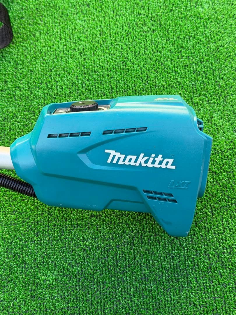 makita マキタ　充電式草刈機 MUR142UD