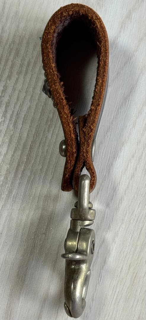 HTC スタッズ キーホルダー クリアストーン ブラック